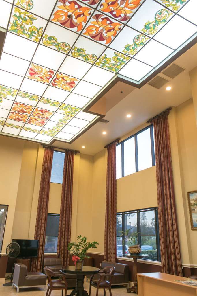 San Bernardino Inn & Suites Inreriör bild