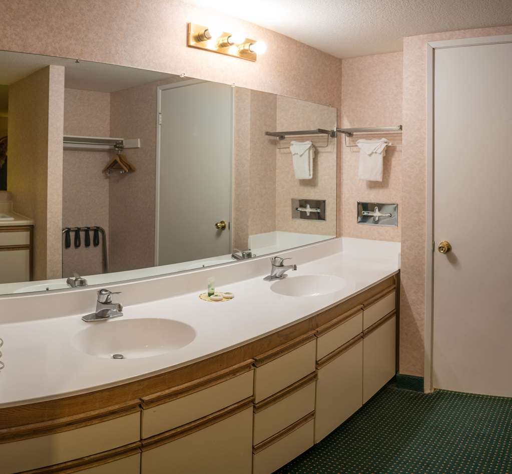 San Bernardino Inn & Suites Rum bild